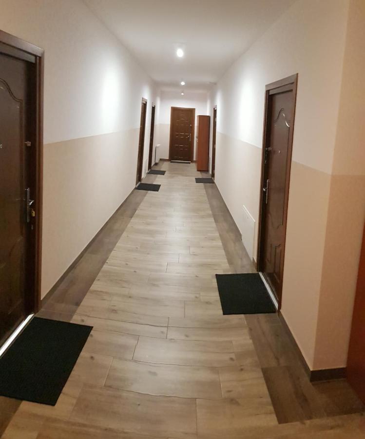 Apartament Manhattan Mielec Bagian luar foto
